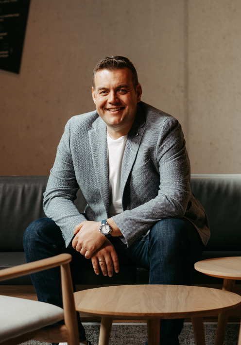 Als Geschäftsführer begleitet Rainer Eisner vom Unternehmensverkauf bis zur erfolgreichen Integration in die Loxone Lighthouse.