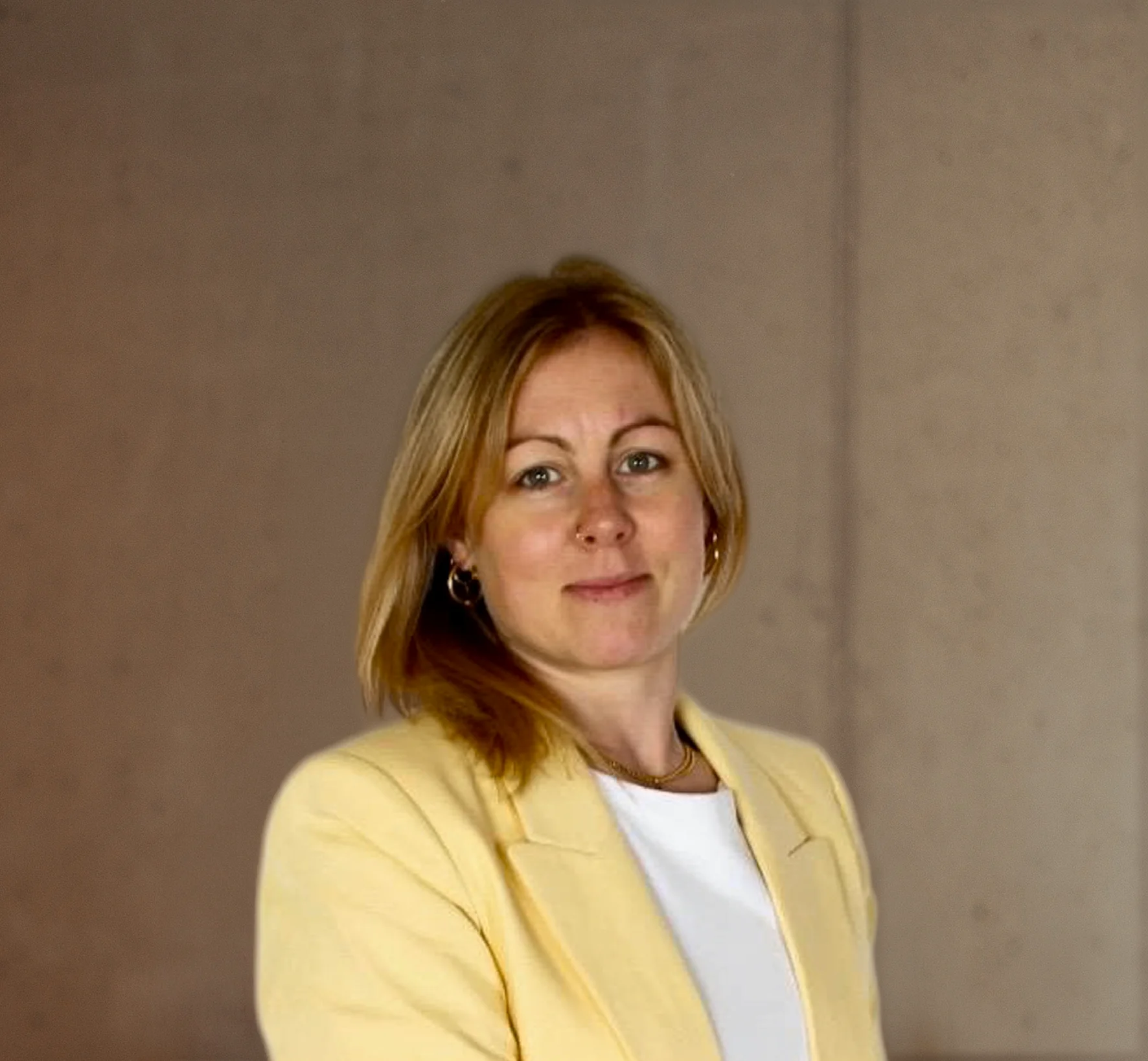 Sarah Stöbich-Rennell Assistenz der Geschäftsführung Loxone Lighthouse